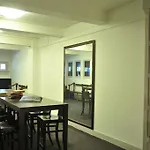 Tulip Centre מלון