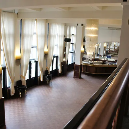 Tulip Centre 3*