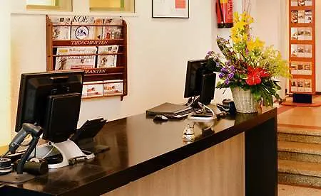 Tulip Centre Hotell 3*