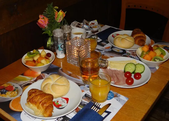 Tulip Centre Hotel 3*