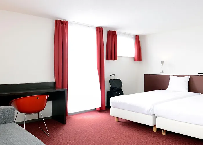 Tulip Centre Hotell 3*