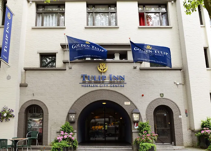 Hotel Tulip Centre 3*