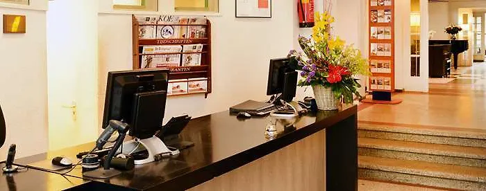 Tulip Centre Hotell 3*