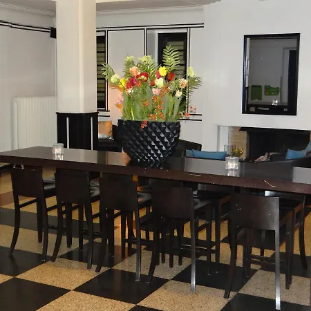 Tulip Centre Hotell
