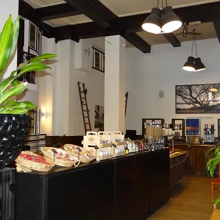 Tulip Centre Отель 3*
