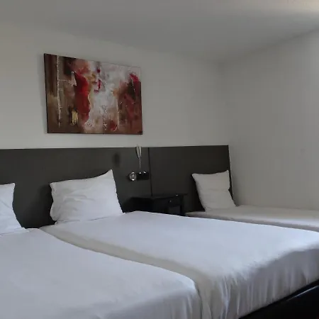 Tulip Centre Отель 3*