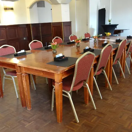 Tulip Centre 3*
