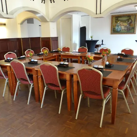 Tulip Centre Отель Херлен