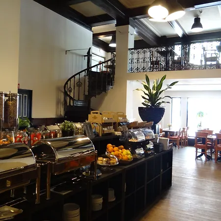 Hotel Tulip Centre 3*