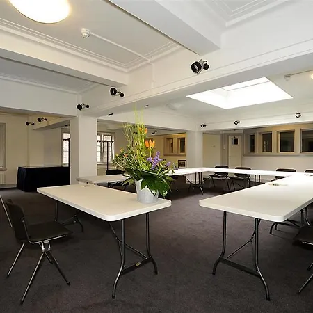Tulip Centre Hotel